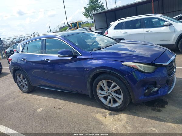 2018 INFINITI QX30 ESSENTIAL