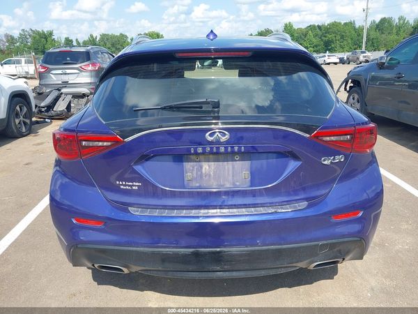 2018 INFINITI QX30 ESSENTIAL