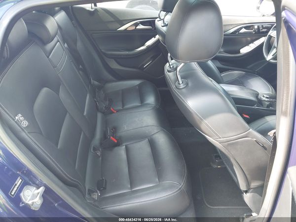 2018 INFINITI QX30 ESSENTIAL