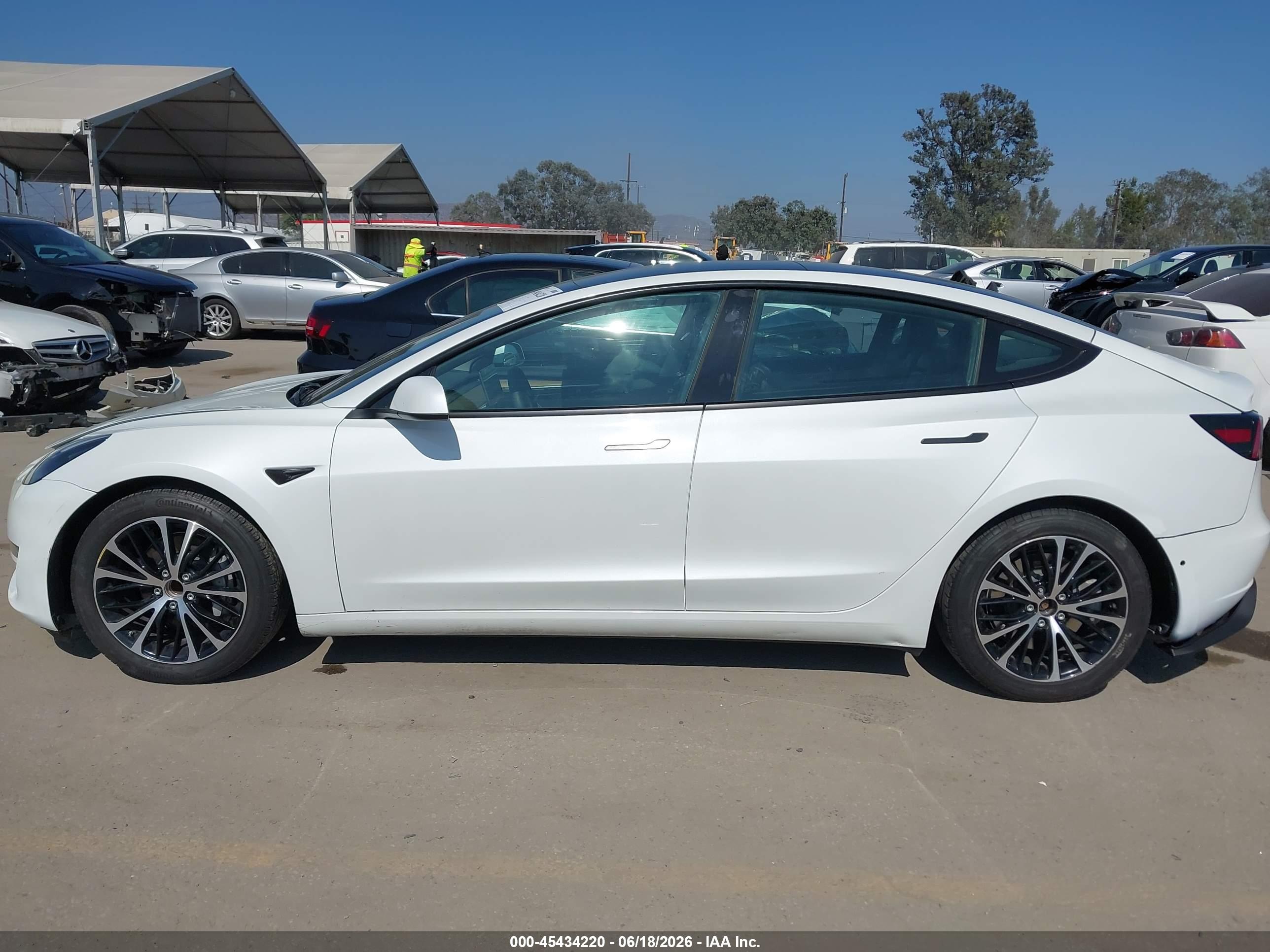 2023 TESLA MODEL 3