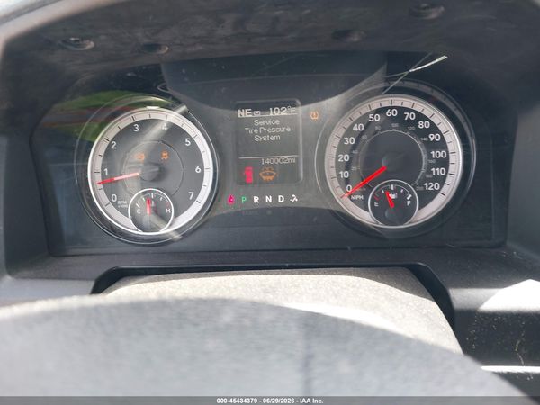 2019 RAM 1500 CLASSIC WARLOCK  4X2 6'4 BOX