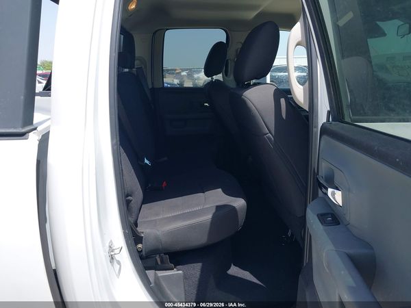 2019 RAM 1500 CLASSIC WARLOCK  4X2 6'4 BOX