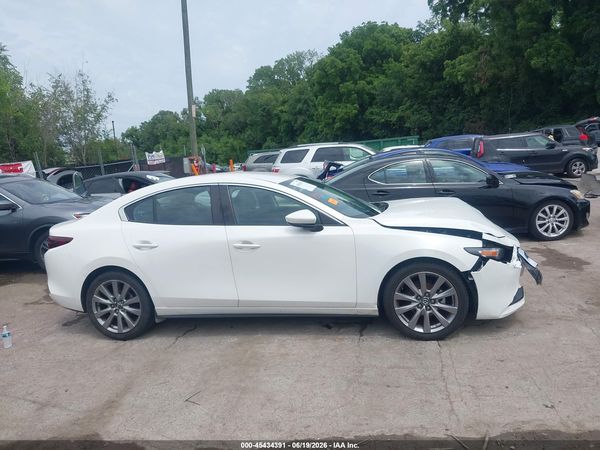 2021 MAZDA MAZDA3 SELECT