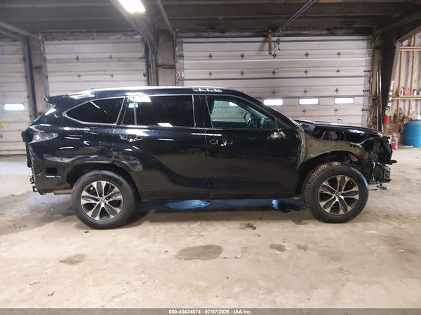 2020 TOYOTA HIGHLANDER XLE