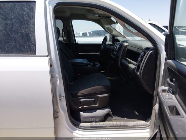 2023 RAM 1500 CLASSIC TRADESMAN  4X4 6'4 BOX