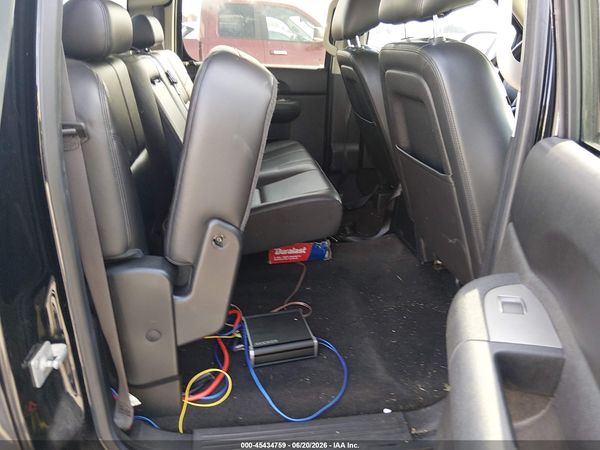 2013 CHEVROLET SILVERADO 1500 LT — I8