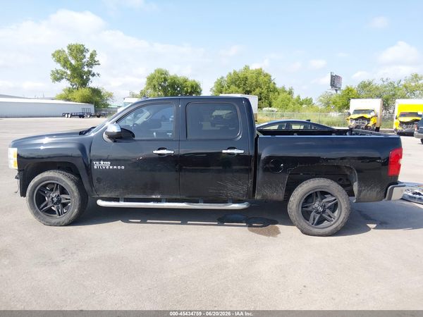2013 CHEVROLET SILVERADO 1500 LT — I117
