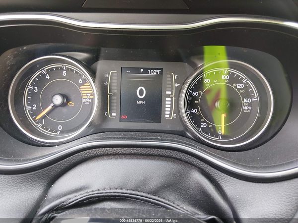 2019 JEEP CHEROKEE LATITUDE FWD