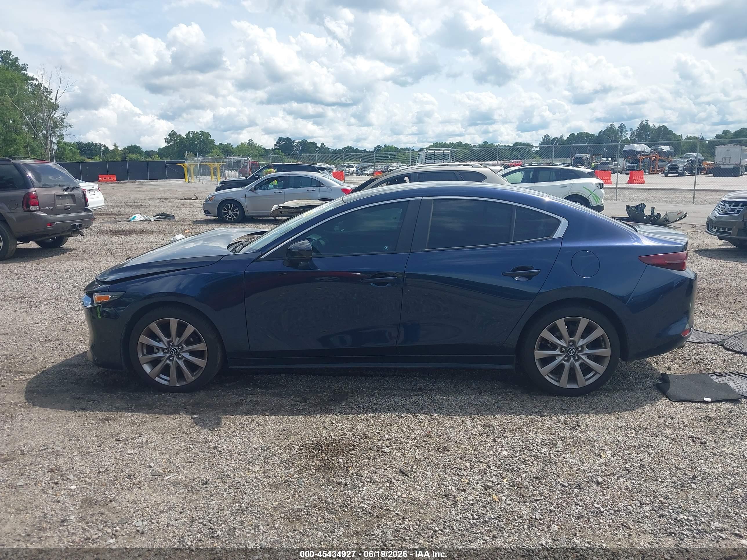 2020 MAZDA MAZDA3 SELECT PACKAGE