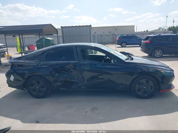 2022 HYUNDAI ELANTRA SEL