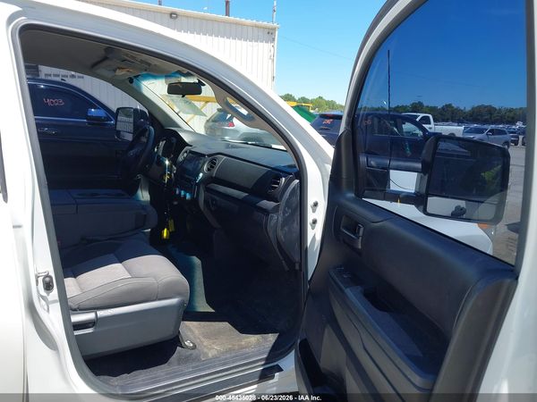 2017 TOYOTA TUNDRA SR 5.7L V8