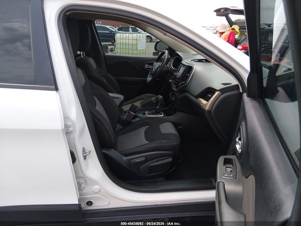 2017 JEEP CHEROKEE ALTITUDE FWD