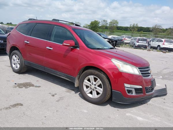 2013 CHEVROLET TRAVERSE LT — I1