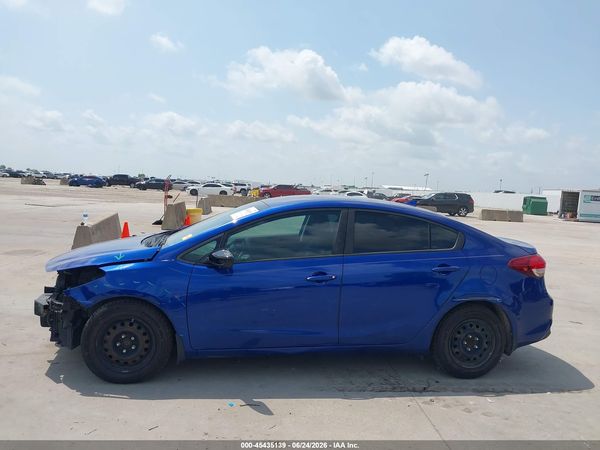 2017 KIA FORTE LX