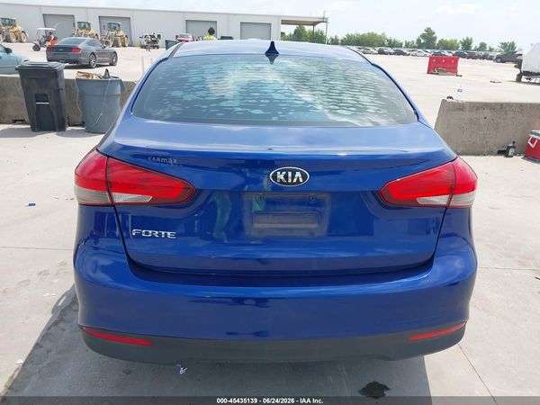 2017 KIA FORTE LX