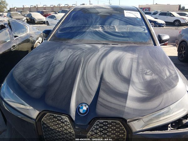 2024 BMW IX XDRIVE50 — I10
