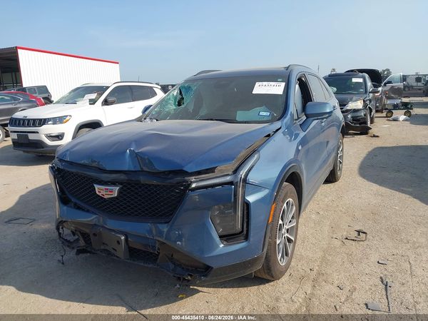 2025 CADILLAC XT4 FWD SPORT