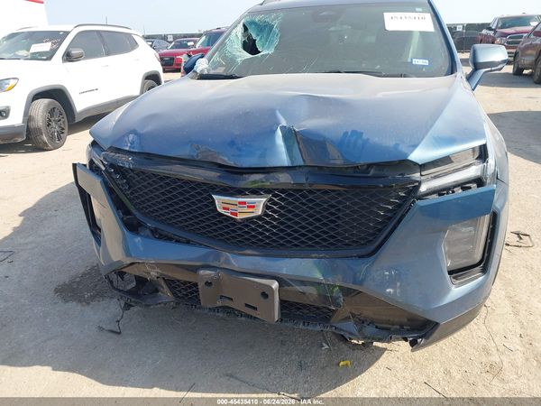 2025 CADILLAC XT4 FWD SPORT