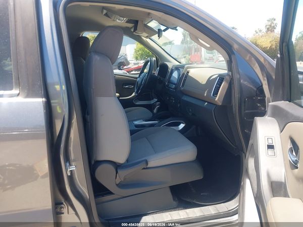 2022 NISSAN FRONTIER SV 4X2 — I5