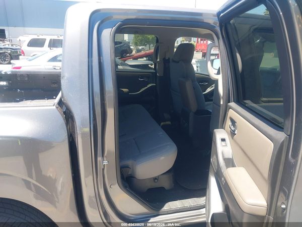 2022 NISSAN FRONTIER SV 4X2 — I8