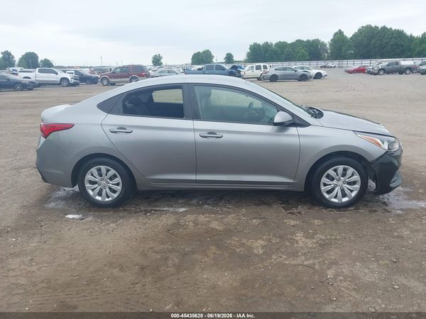 2022 HYUNDAI ACCENT SE