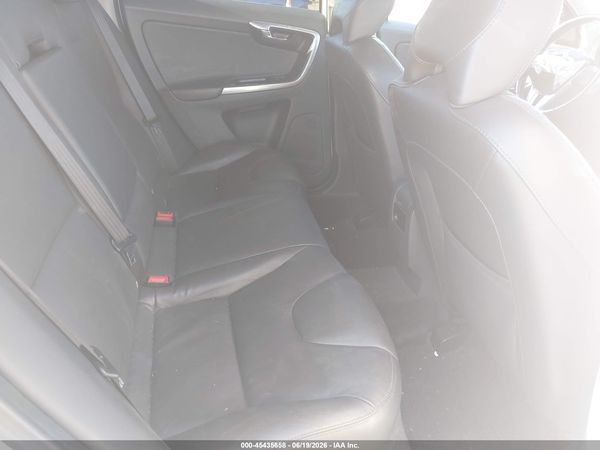 2016 VOLVO XC60 T5 DRIVE-E PREMIER