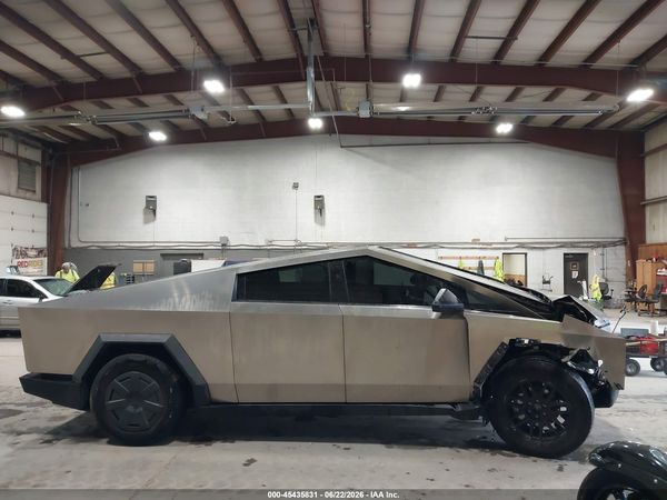 2025 TESLA CYBERTRUCK ALL-WHEEL DRIVE