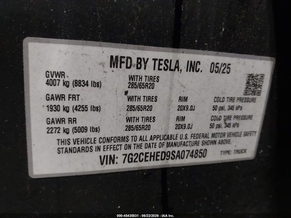 2025 TESLA CYBERTRUCK ALL-WHEEL DRIVE