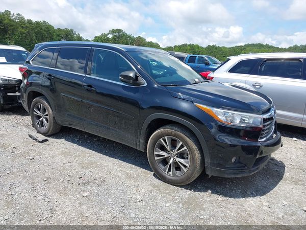 2016 TOYOTA HIGHLANDER XLE V6