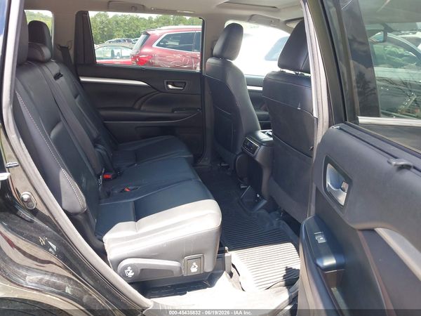 2016 TOYOTA HIGHLANDER XLE V6