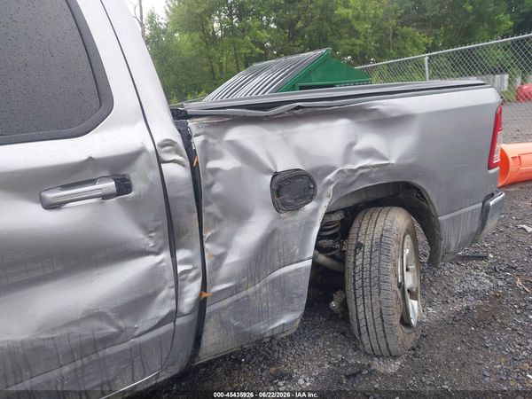 2021 RAM 1500 BIG HORN  4X4 6'4 BOX