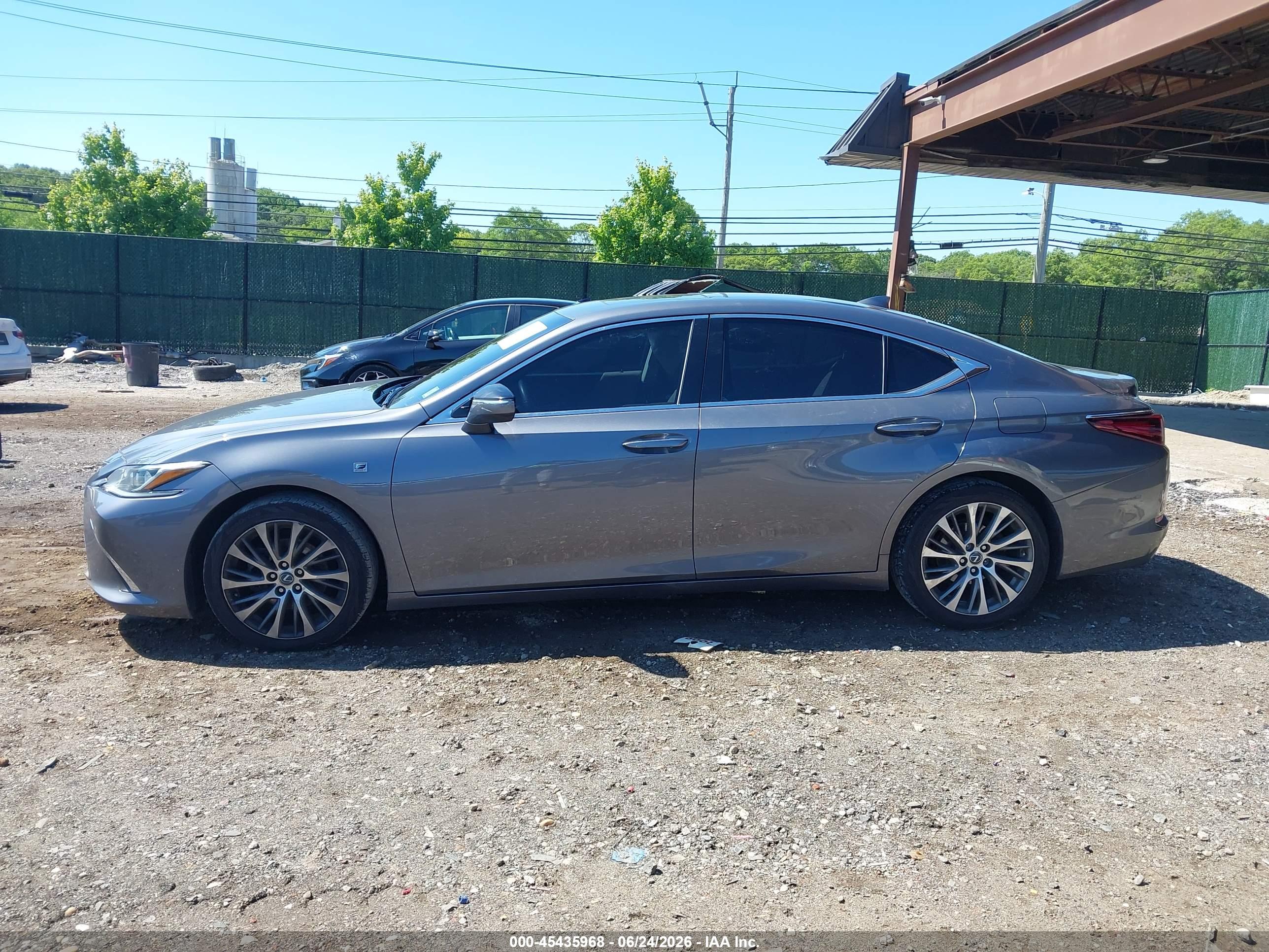 2019 LEXUS ES 350