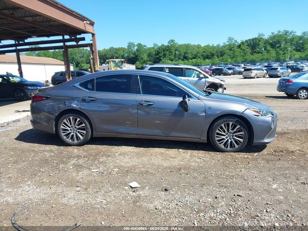 2019 LEXUS ES 350