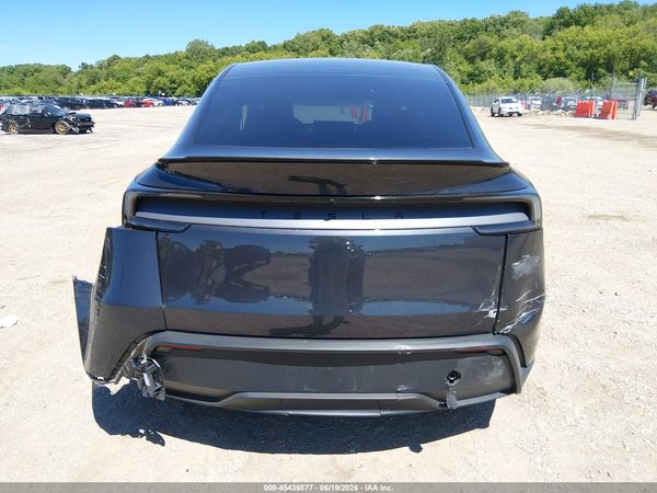 2026 TESLA MODEL Y