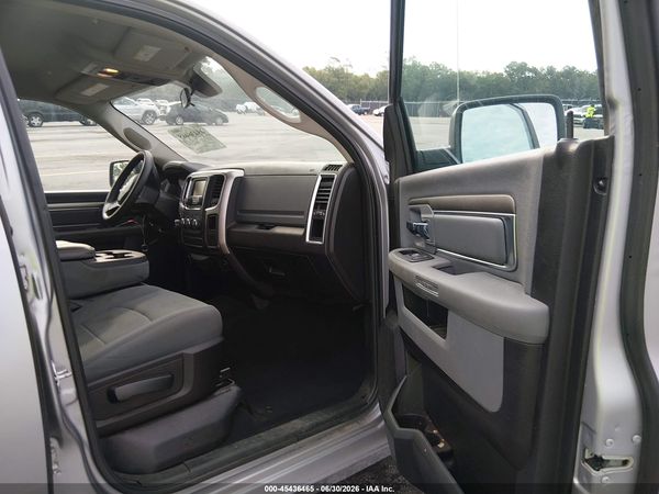 2019 RAM 1500 CLASSIC SLT  4X2 6'4 BOX