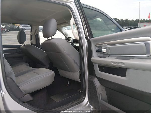 2019 RAM 1500 CLASSIC SLT  4X2 6'4 BOX