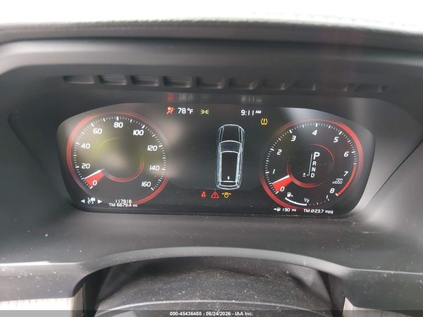 2021 VOLVO XC90