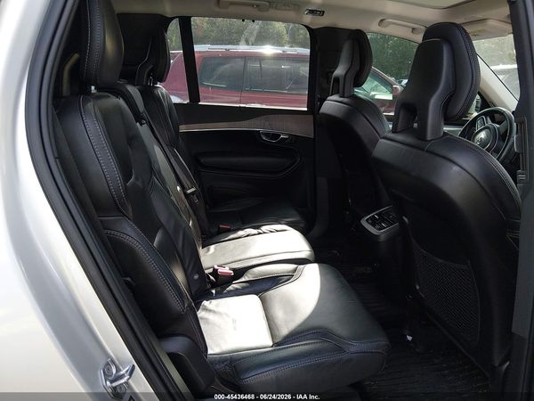 2021 VOLVO XC90