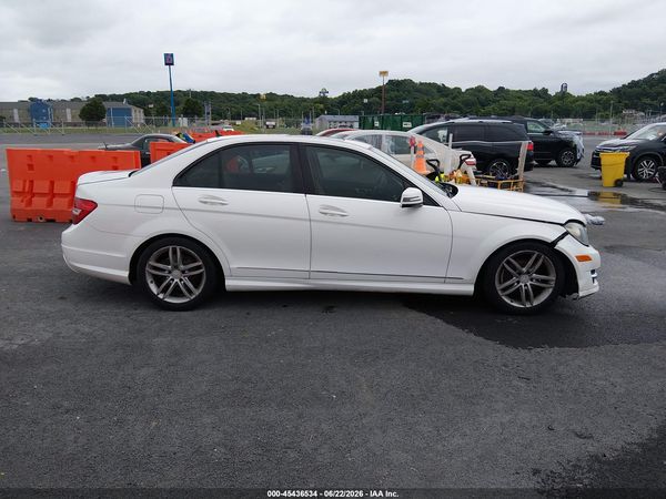 2014 MERCEDES-BENZ C 250 SPORT