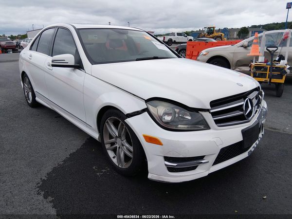 2014 MERCEDES-BENZ C 250 SPORT