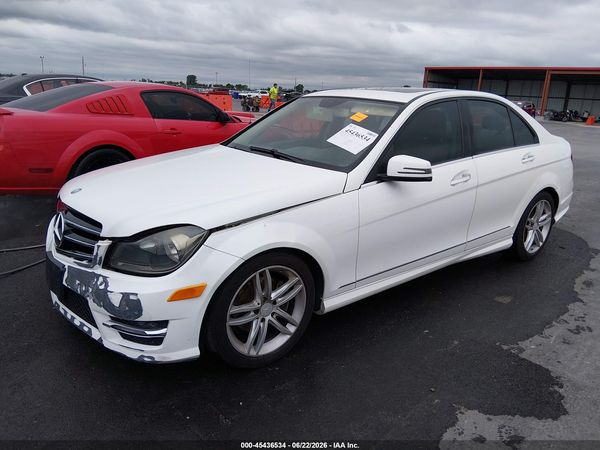 2014 MERCEDES-BENZ C 250 SPORT