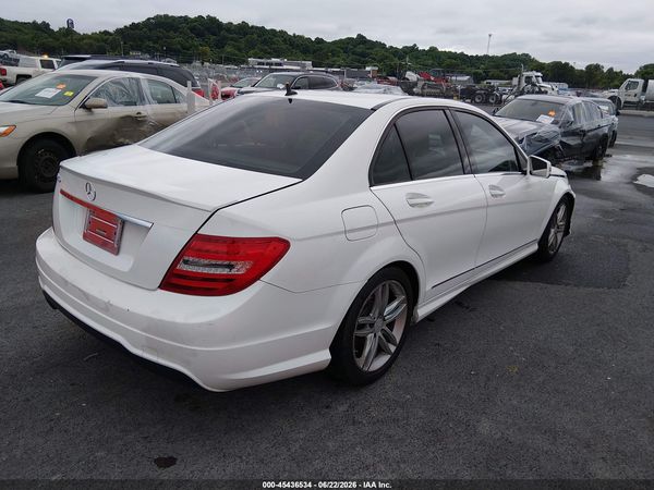 2014 MERCEDES-BENZ C 250 SPORT