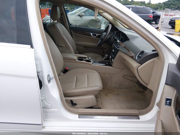 2014 MERCEDES-BENZ C 250 SPORT