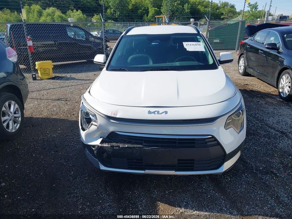 2025 KIA NIRO LX