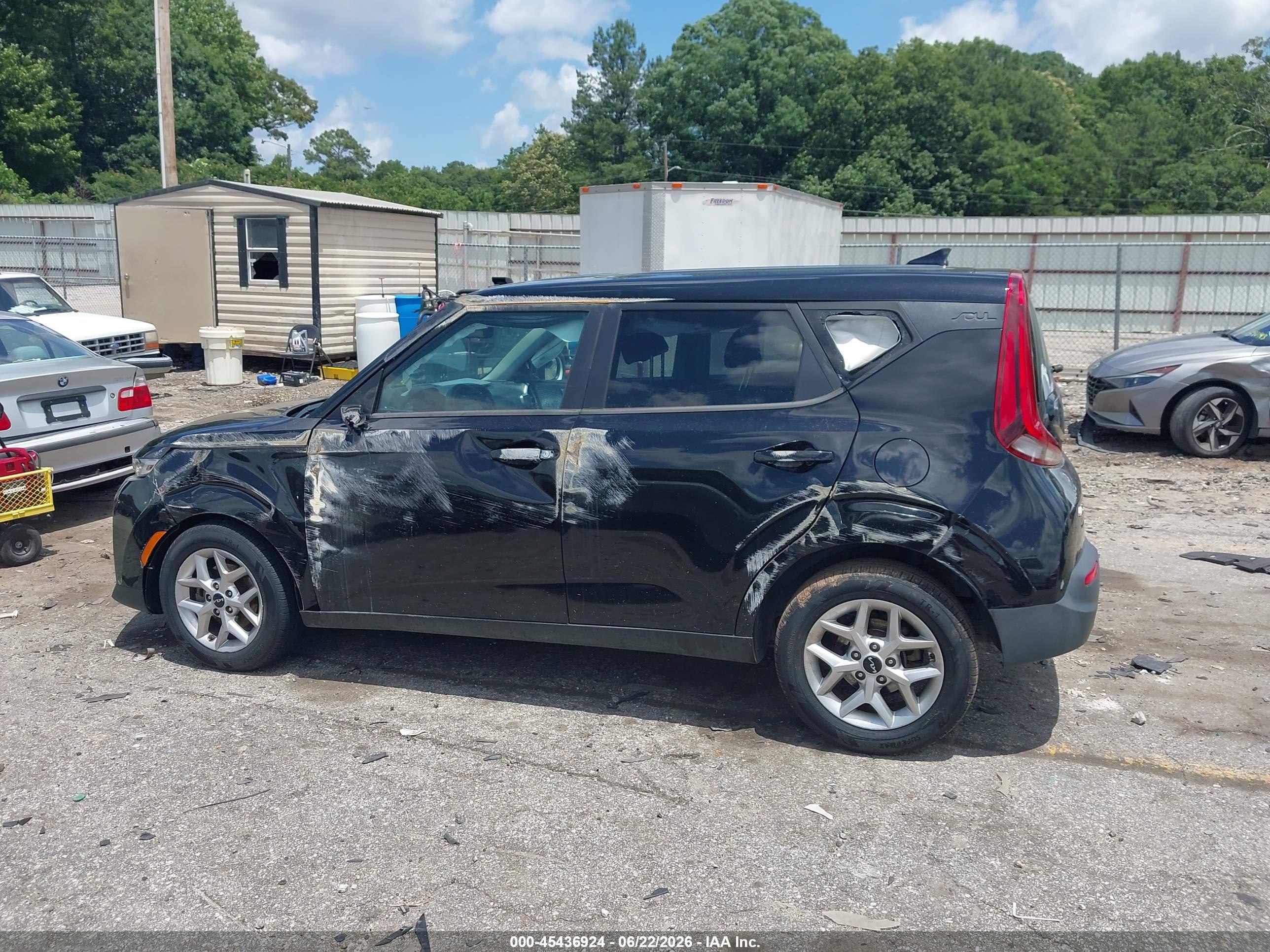 2022 KIA SOUL LX