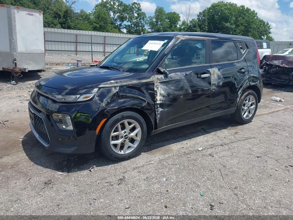 2022 KIA SOUL LX