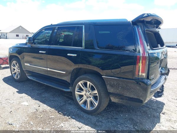 2016 CADILLAC ESCALADE LUXURY COLLECTION