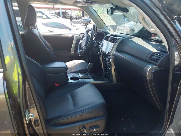 2023 TOYOTA 4RUNNER SR5 PREMIUM