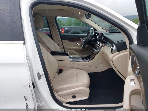 2021 MERCEDES-BENZ GLC 300 4MATIC SUV