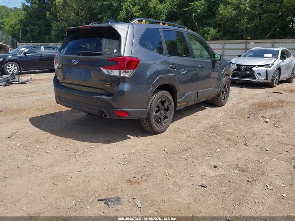 2025 SUBARU FORESTER — I4